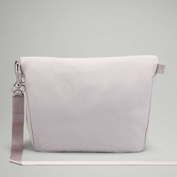 CUTE! Lululemon All Night Festival Bag Mini in Chrome - Picture 7 of 8